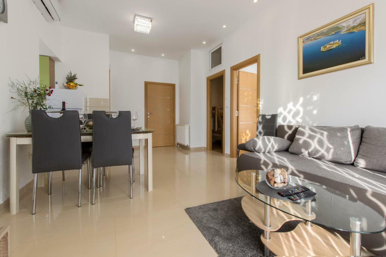 Apartmani Skelin***/**** Kaštela Exteriér fotografie