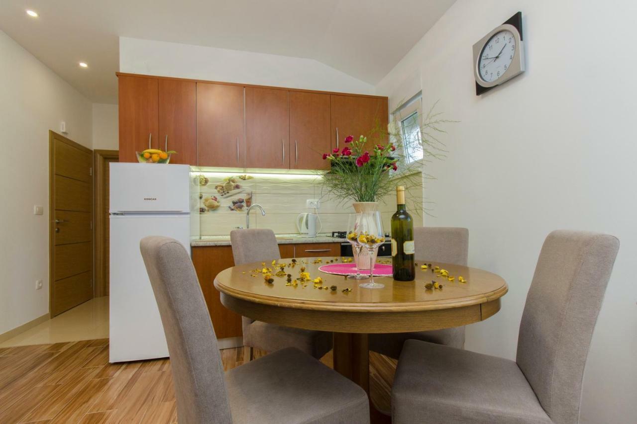 Apartmani Skelin***/**** Kaštela Exteriér fotografie