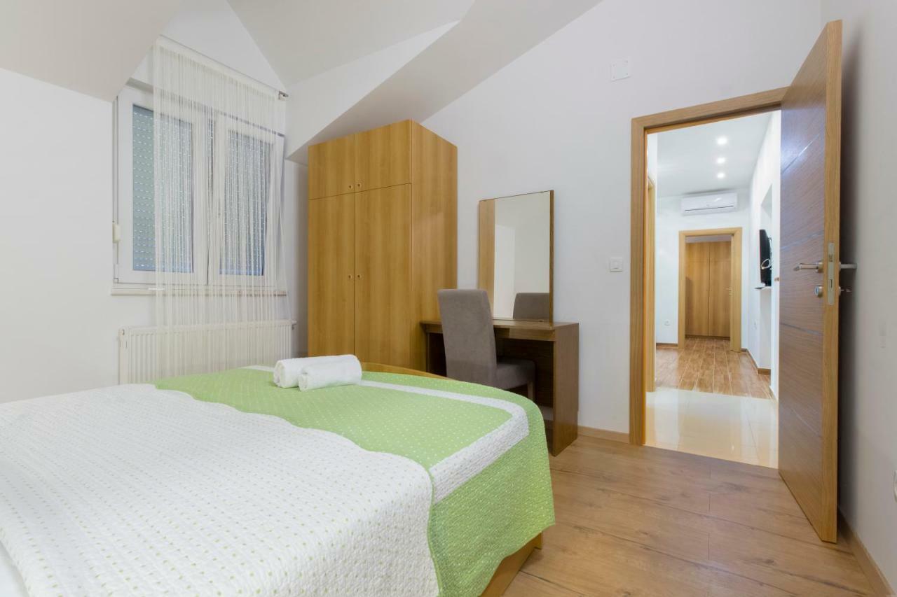 Apartmani Skelin***/**** Kaštela Exteriér fotografie