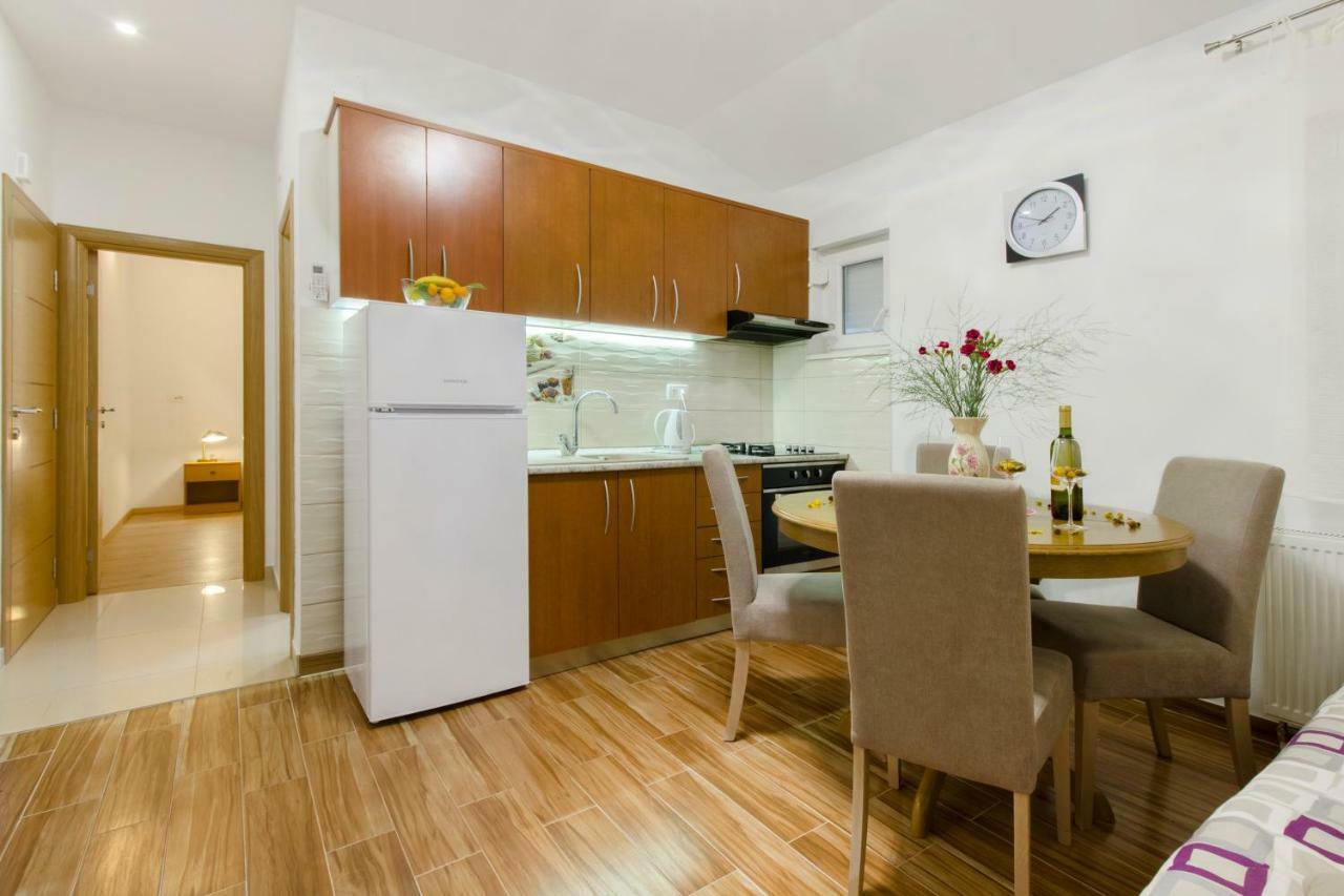 Apartmani Skelin***/**** Kaštela Exteriér fotografie