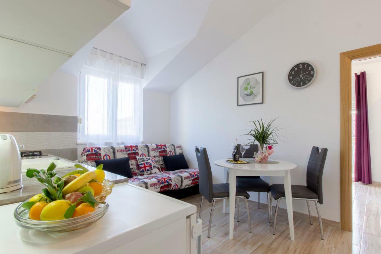 Apartmani Skelin***/**** Kaštela Exteriér fotografie